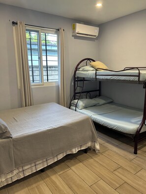 2 habitaciones y caja de seguridad en la habitación