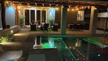 Piscine extérieure