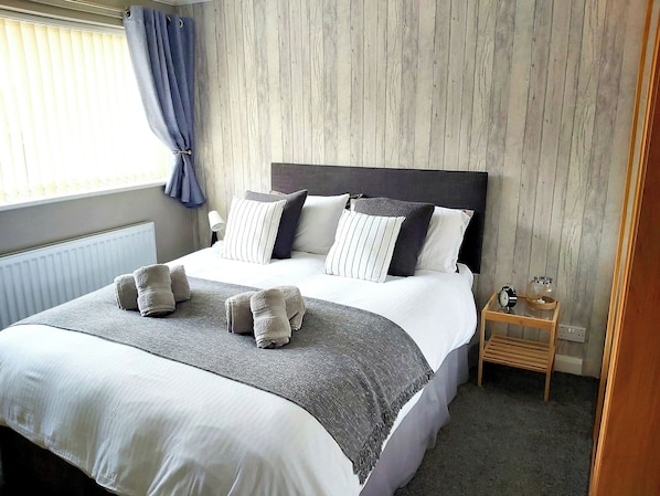 3 bedrooms, free WiFi, bed sheets