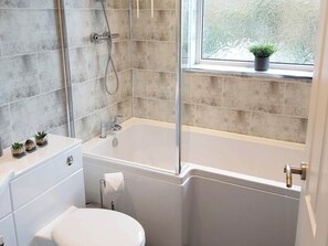 Towels - 3 bedroom accommodation in Conwy (Conwy)