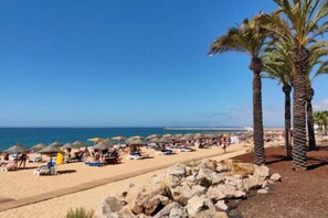 Tumbonas y toallas de playa