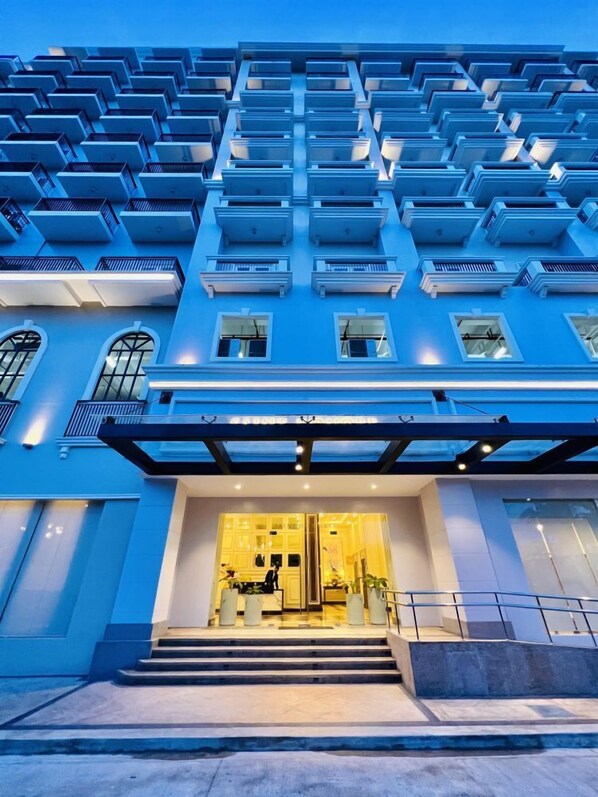 Exterior detail - Modern Comfort in Iloilo (Iloilo City)