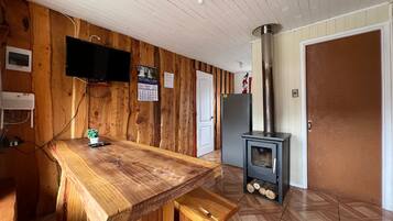 Cabin (02) | Interior