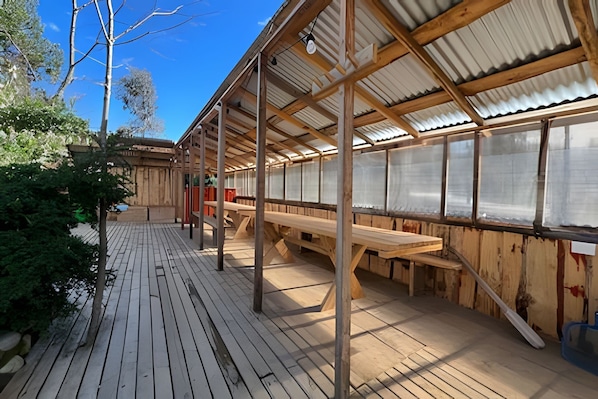 Outdoor dining - Oceana Suites Rayen Lican-Ray (Villarrica)