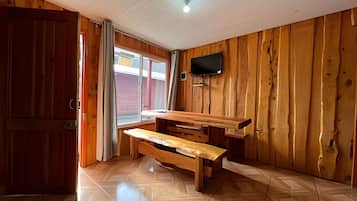 Family Cabin | Interior