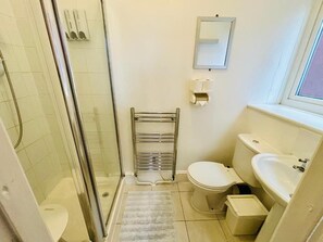 Habitació doble Comfort | 2 dormitoris, cortines opaques i planxa i posts de planxar 