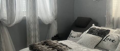 1 bedroom, iron/ironing board, WiFi, bed sheets