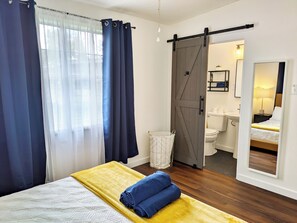 4 chambres, bureau, Wi-Fi, draps fournis