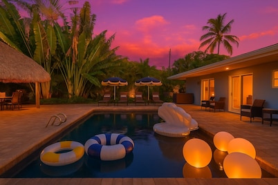 Heated Salt Pool, Steps to Beach, Hot Tub, Games