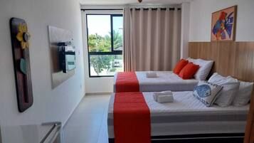 Comfort studio, uitzicht op de stad | Een laptopwerkplek, gratis wifi