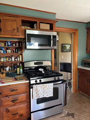 Microwave, oven, stovetop, dishwasher