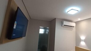 Room - Hotel New Space (São Paulo)