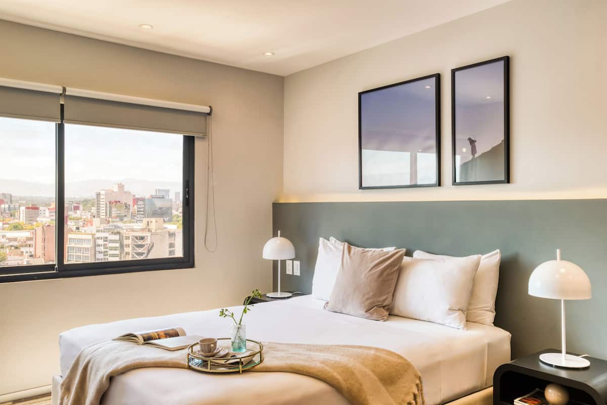 Superior Room | Ruang kerja komputer riba, langsir/tirai gelap terus