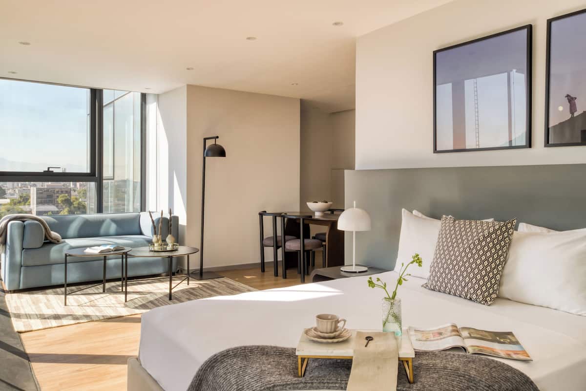 Premium Suite | Ruang kerja komputer riba, langsir/tirai gelap terus
