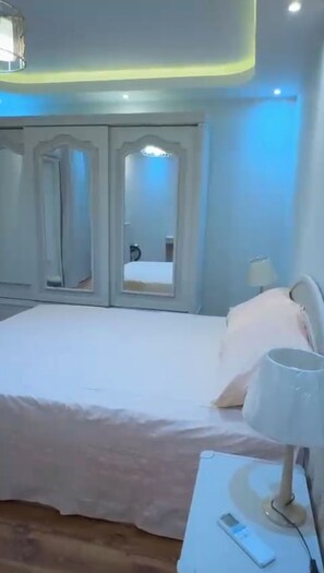 3 bedrooms, WiFi, bed sheets