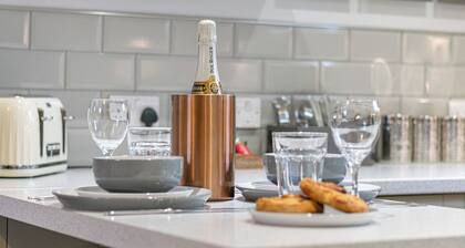 No. 3 - Lime Tree Cottage - Pass the Keys