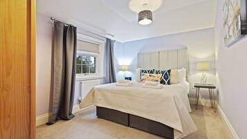 2 bedrooms, iron/ironing board, travel cot, free WiFi