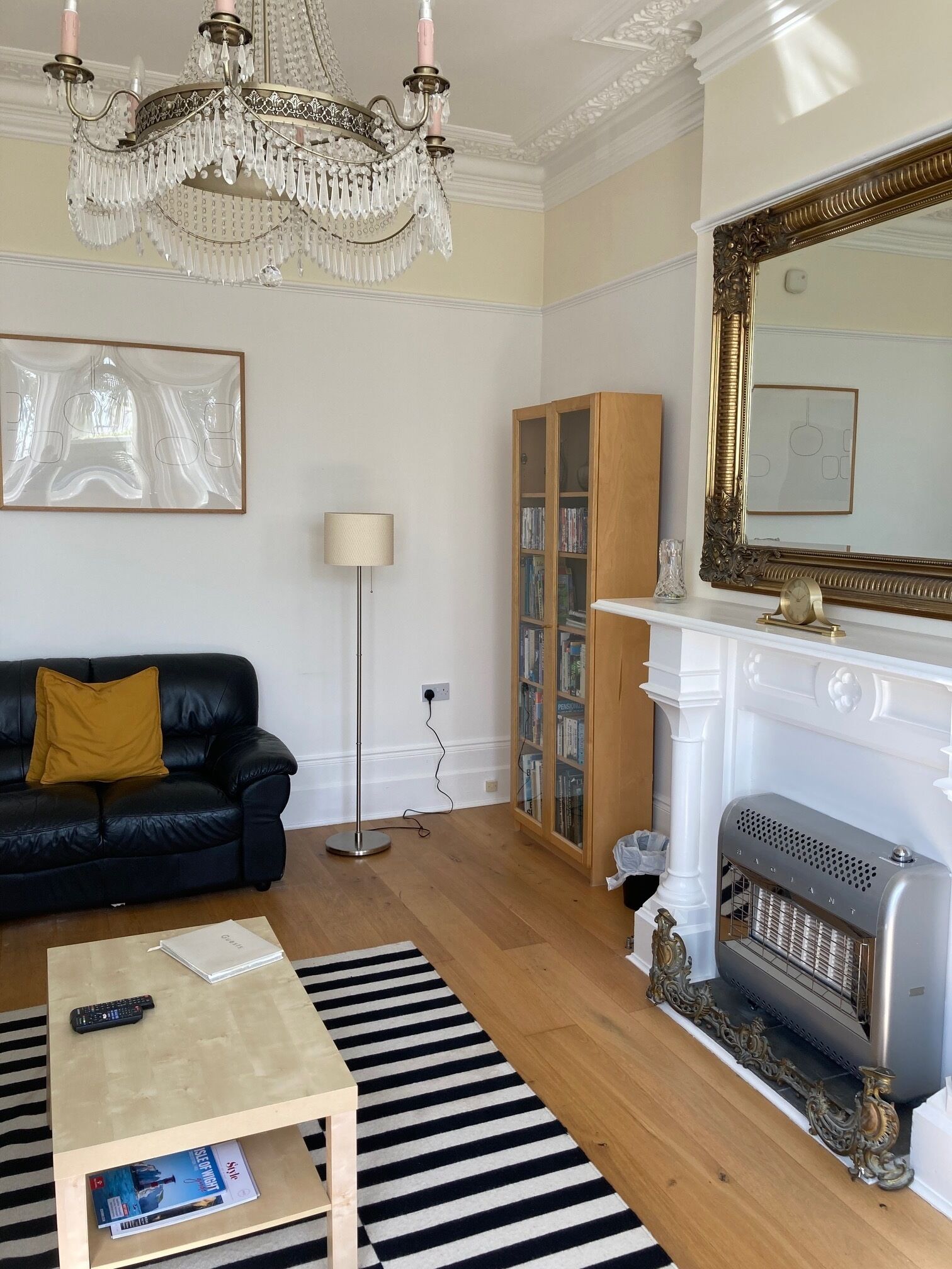 智能電視、DVD 播放機、書籍