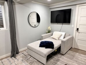 Unclassified image, 5 of 11, button