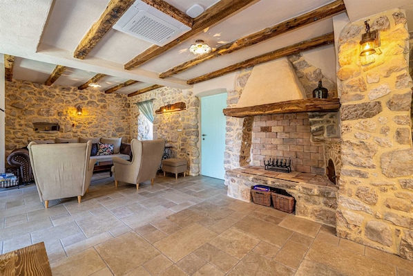 TV, fireplace - Villa MAVRA with private pool (Risika)