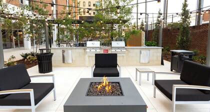 Landing Apartments at Five Points South