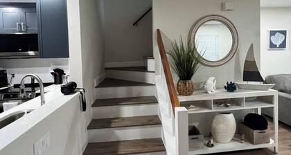 Charming 2 bedroom condo with waterfront/dock access! Community pool!