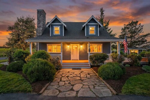 Oceanfront Retreat w/ Hot Tub, Game Room & Views – Sleeps 12