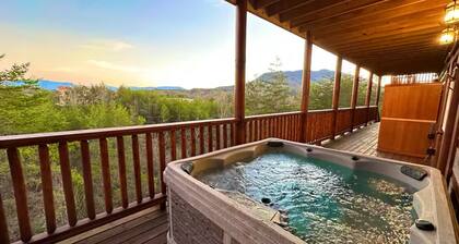 Amazing Brand New 8bdrm Cabin-Pool-Arcades-Gazebo, easy Drive, Sleeps 40