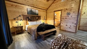 8 habitaciones, escritorio y tabla de planchar con plancha