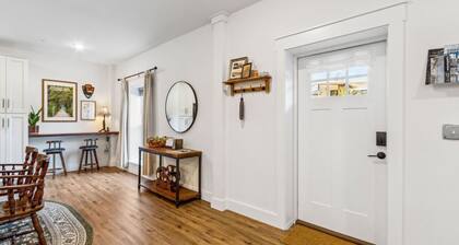 #E Doe Run Inn - DT - Short Walk to Waterfront