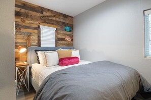 1 bedroom, iron/ironing board, bed sheets - Sandbox 9-Fire Pit, SUPs, Boat Slip, Grill (Sunrise Beach)