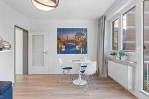 Deluxe-huoneisto | Oleskelualue | Taulutelevisio