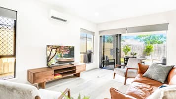 Smart TV, books, offices