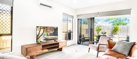 Smart TV, books, offices
