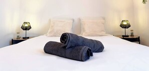 1 chambre, fer et planche à repasser, Wi-Fi, draps fournis