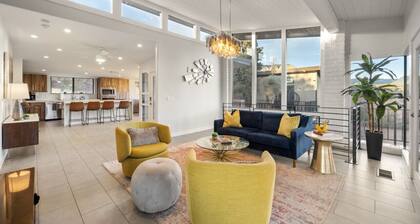 Endless RedRock Views Modern Uptown Home w/Spa/Gym