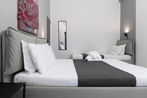 1 dormitorio, tabla de planchar con plancha, wifi y ropa de cama