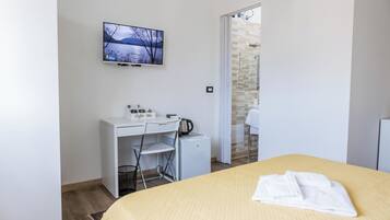 1 chambre, fer et planche Ă repasser, Wi-Fi, draps fournis