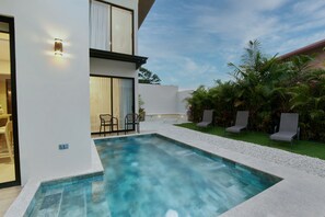 Utomhuspool