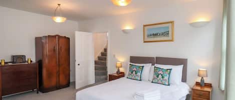 3 bedrooms, Internet, bed sheets