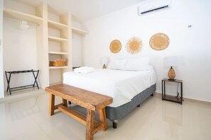 3 bedrooms, desk, iron/ironing board, WiFi