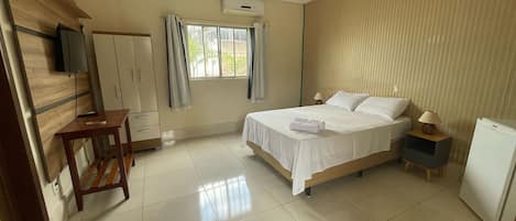 Basic-Doppelzimmer, Blick auf den Innenhof