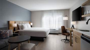 Desk, laptop workspace, free cots/infant beds, free WiFi