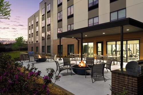 Hyatt Studios Mobile/Tillmans Corner