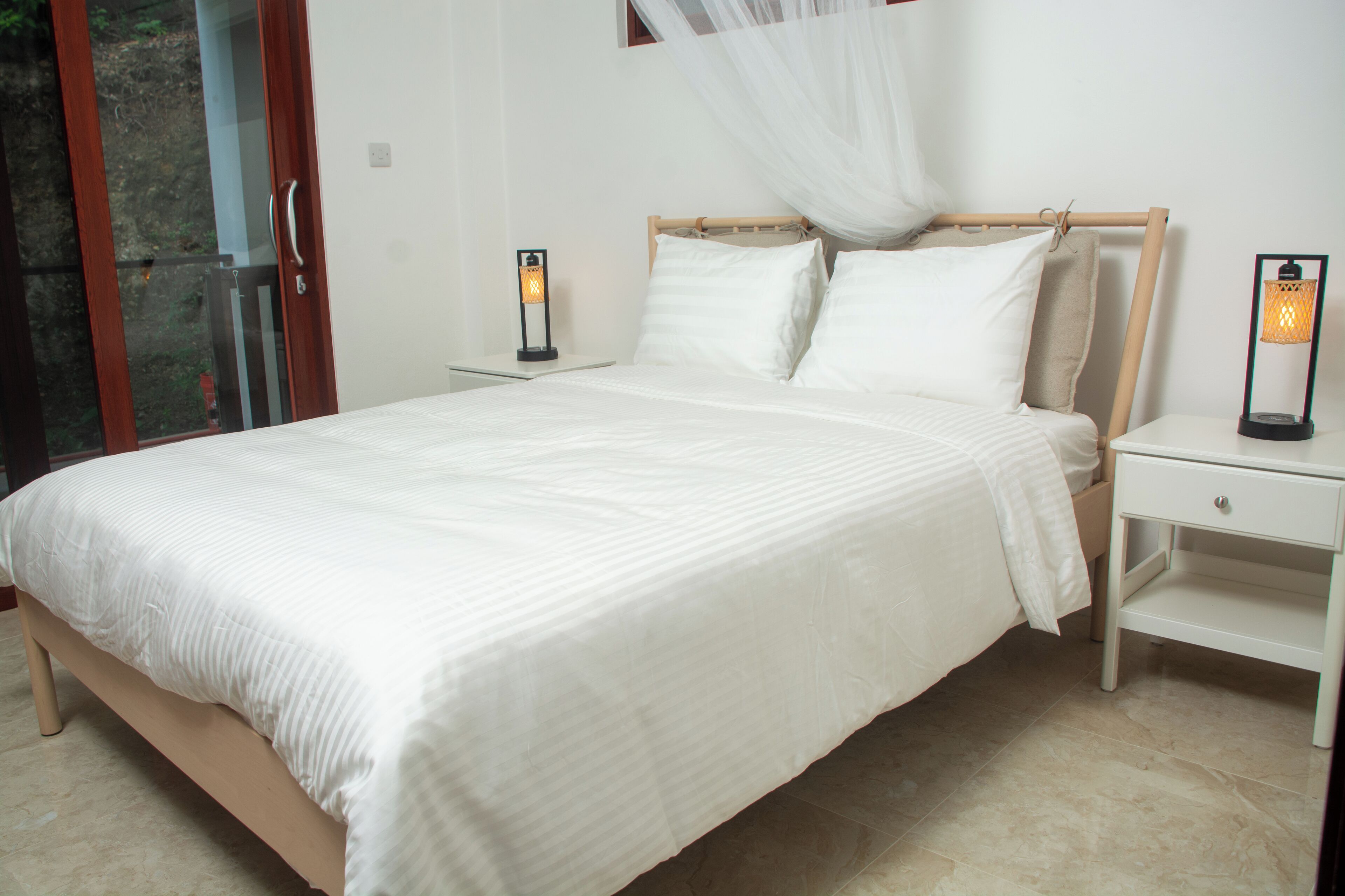 1 chambre, fer et planche à repasser, Wi-Fi, draps fournis