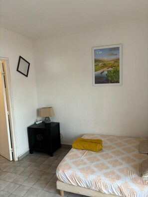 1 chambre, rideaux occultants, Wi-Fi gratuit