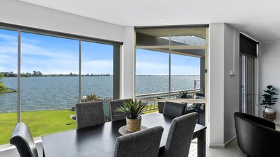 Yarrawonga Lakeside Apartment 50
