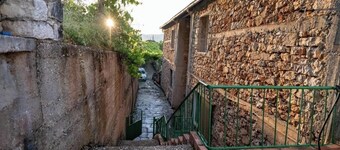 Panoramic View House - Twin Room with Garden View