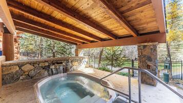 Apartment (1 Bedroom) | Exterior