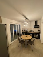 Apartment | Dining